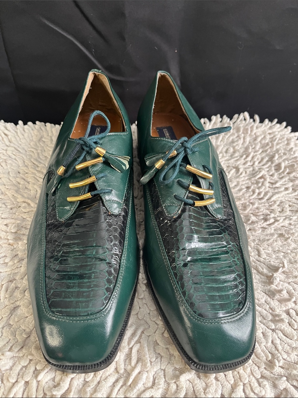 Giorgio Brutini Dark Green Leather Oxfords with Black Textured Vamp